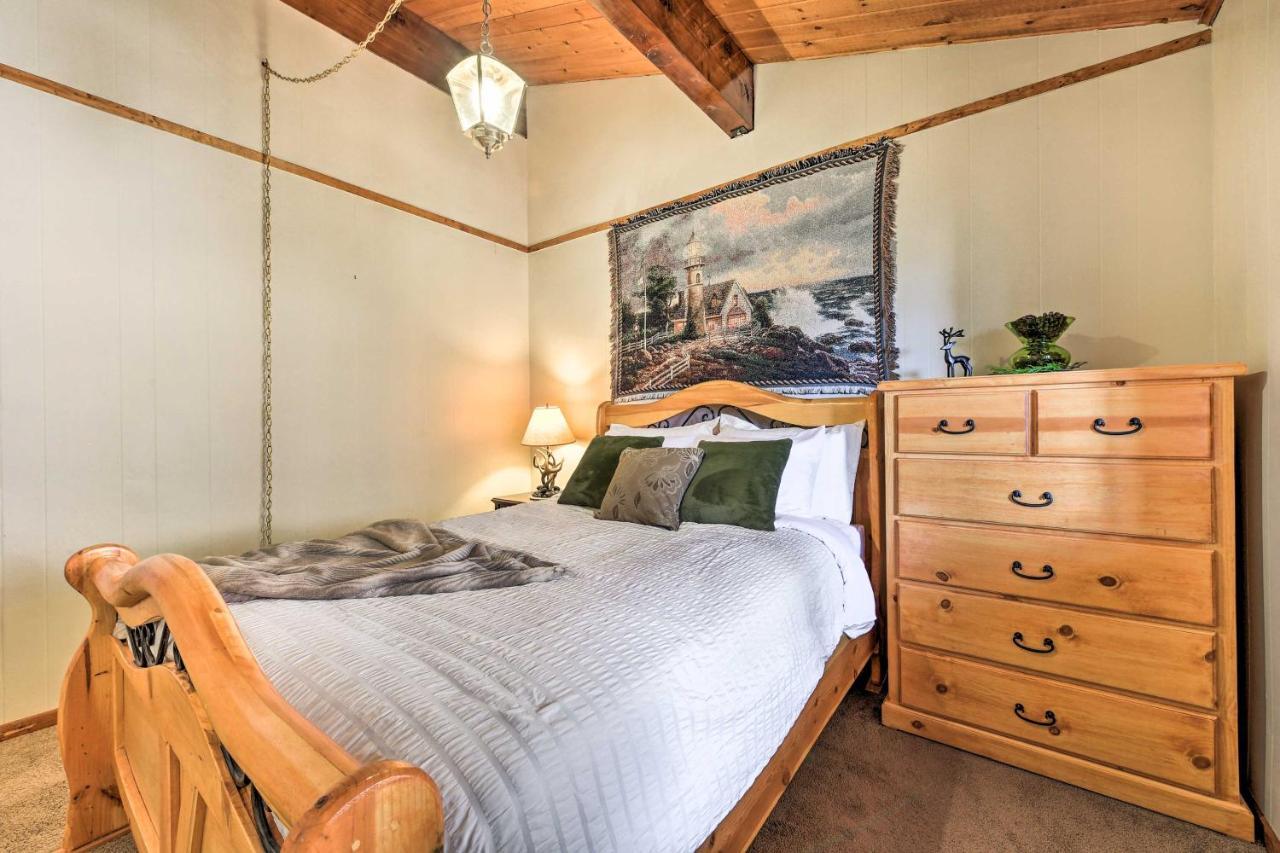 Lake Arrowhead Cabin With Deck And Stunning Mtn Views! San Bernardino Exteriör bild