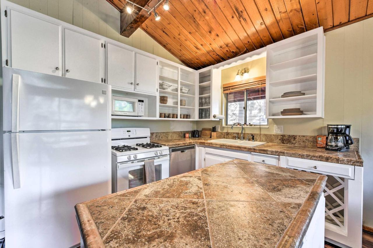 Lake Arrowhead Cabin With Deck And Stunning Mtn Views! San Bernardino Exteriör bild